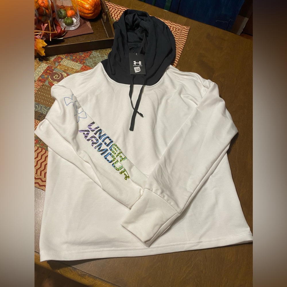 Under Armour thin sweatshirt